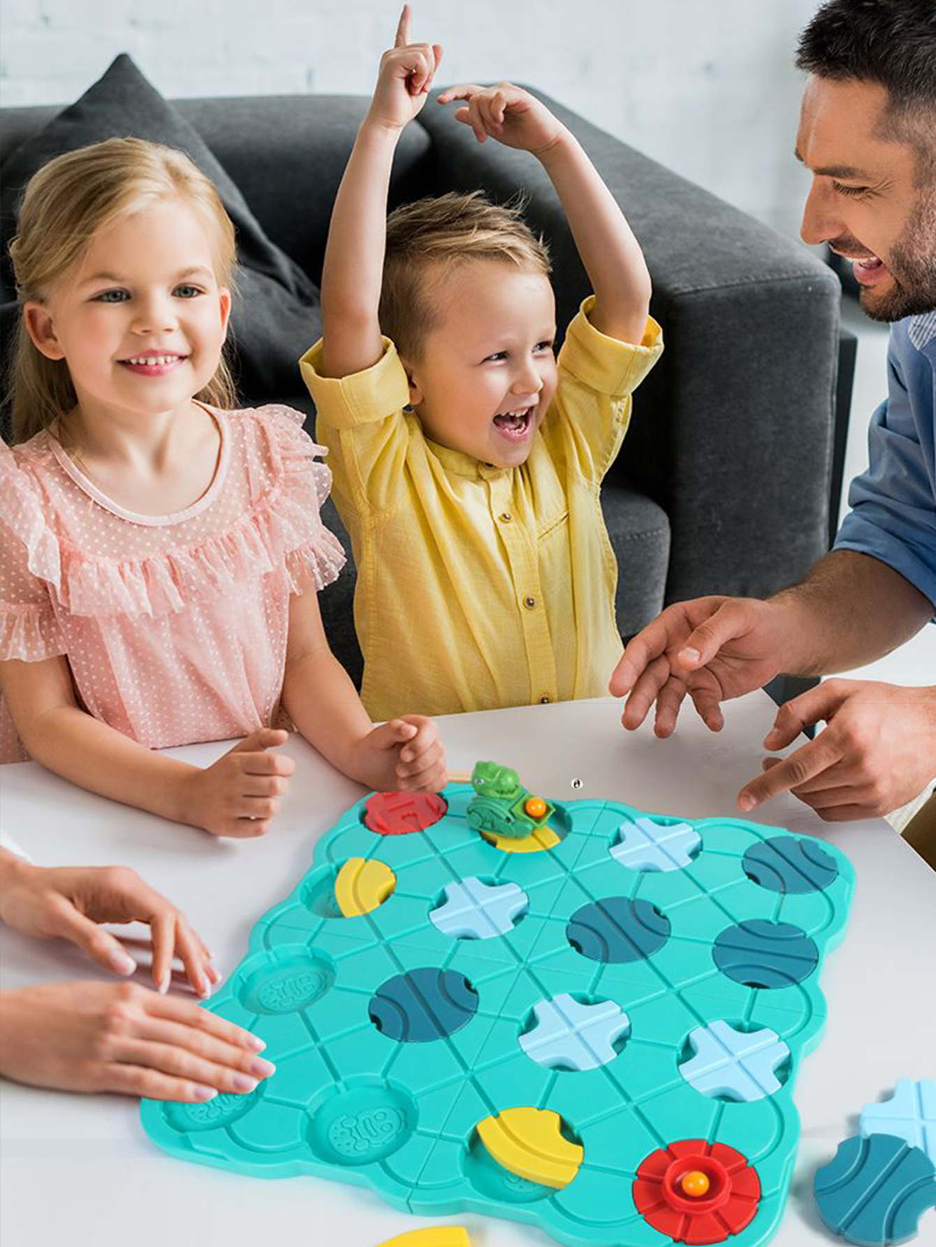 Logical Road Builder Maze Toy  - Board Game Path 리뷰 및 가격